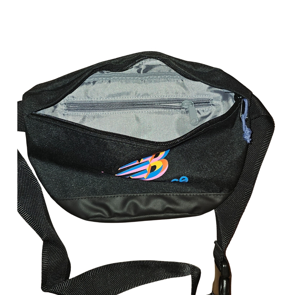 New Balance Multicolor Logo Black Belt Bag - Picture 2 of 3